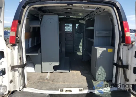 2015 Chevrolet Express G2500 из США, поврежденный, VIN 1GCWGFCF7F1192819